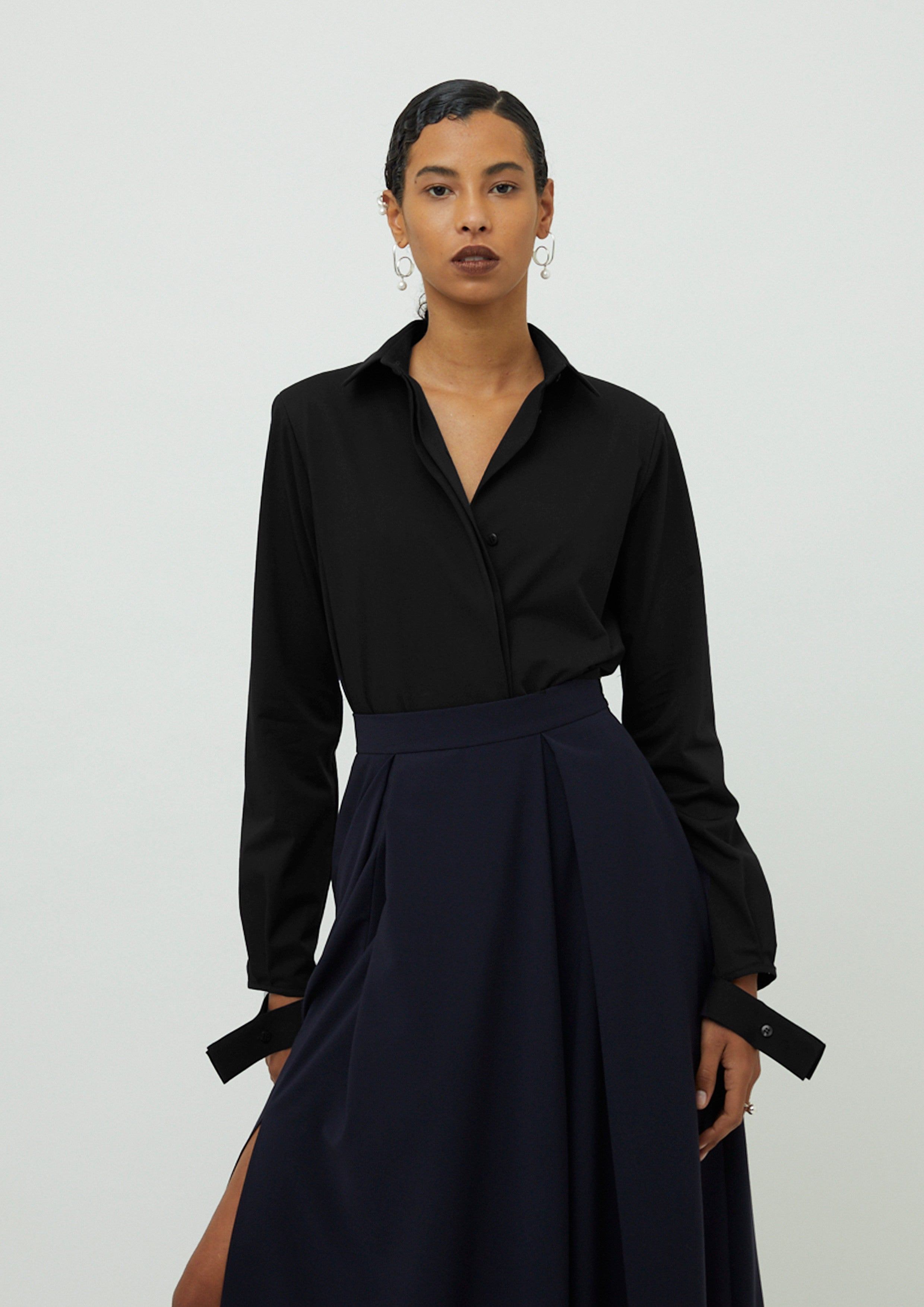 CAMISA COM OMBREIRA EM GABARDINE