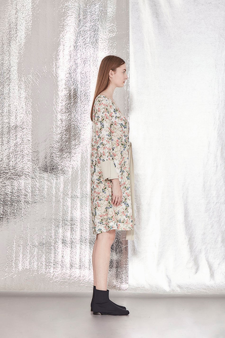 VESTIDO DECOTE CANOA ESTAMPADO FLOR DE VISCOSE