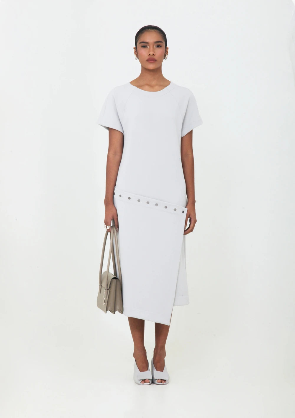 VESTIDO CAMISETA COM SAIA TRANSPASSADA