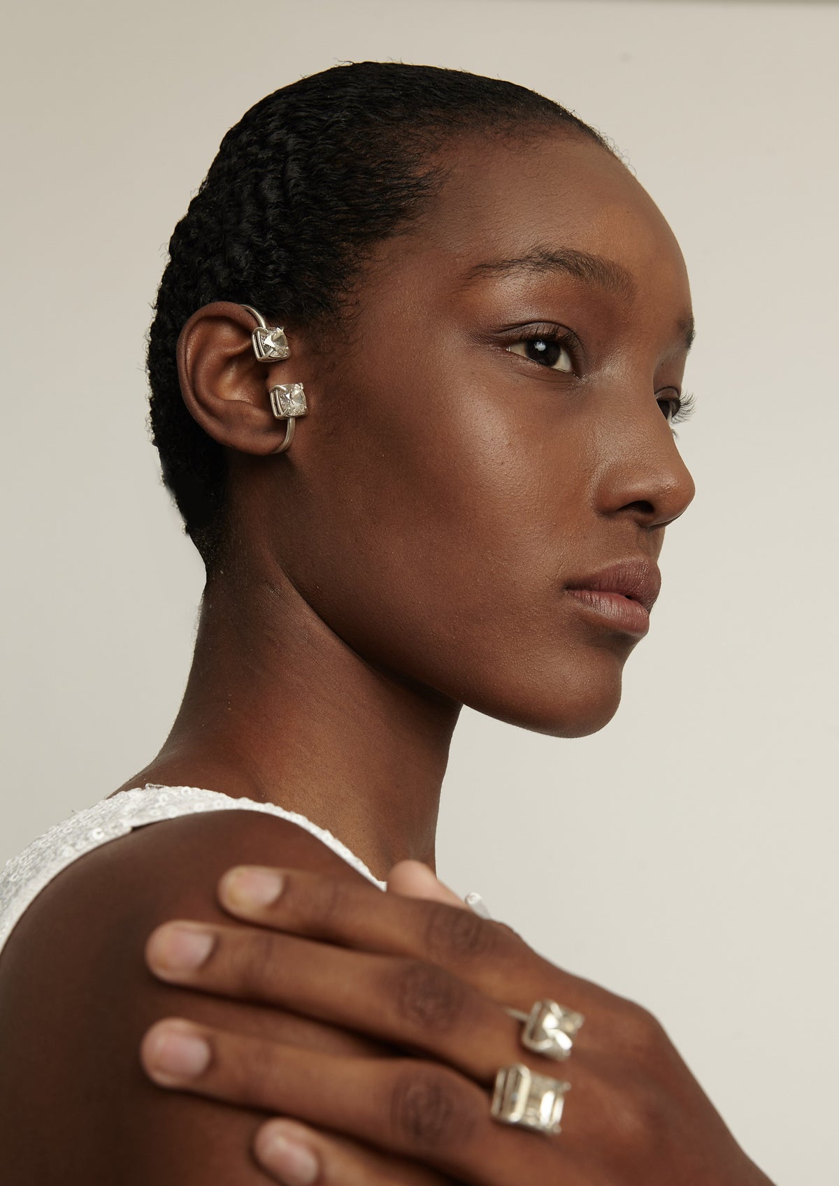 BRINCO BRILHANTE DE SWAROVSKI EM PRATA