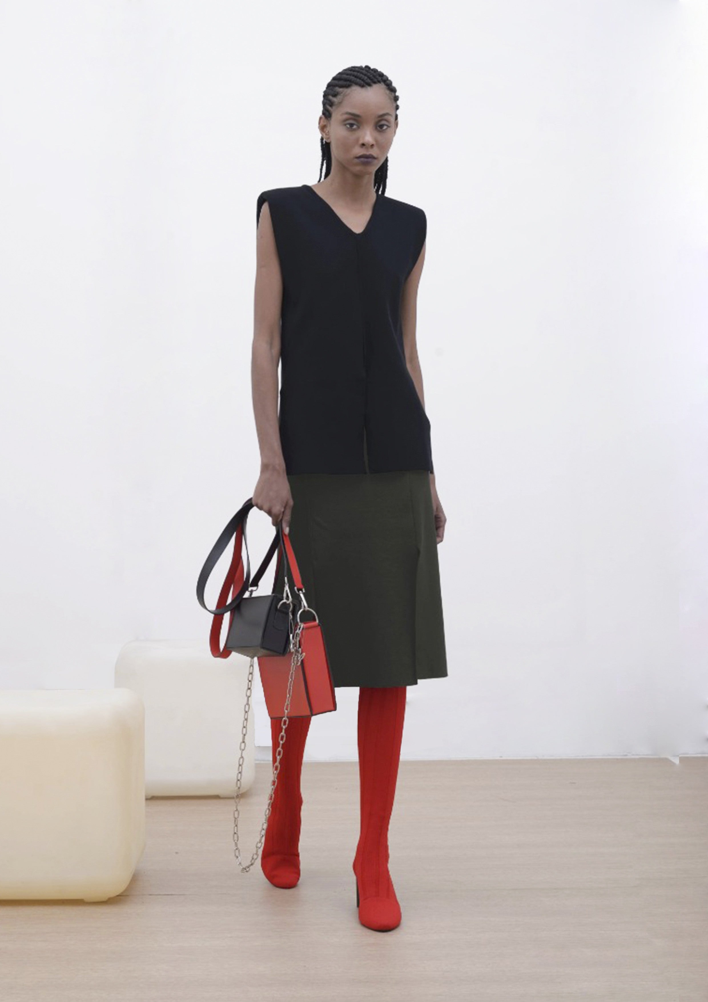 SAIA DE TRICOT FENDIDA