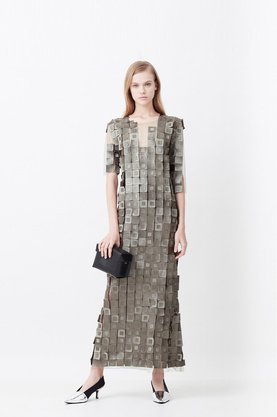 VESTIDO COM QUADRADOS 3D