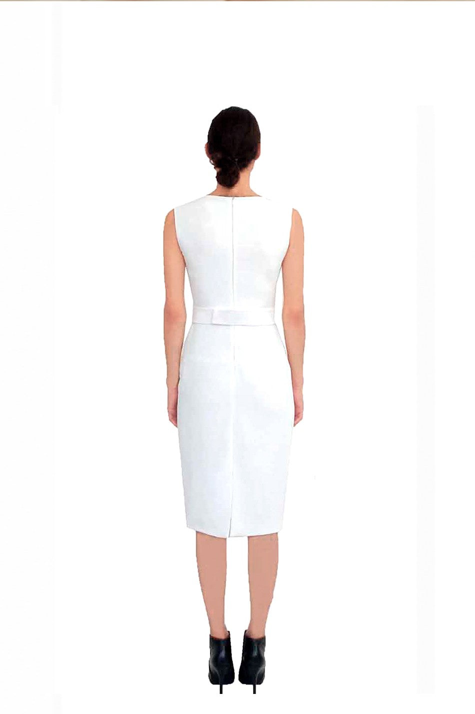VESTIDO CURTO COLAR JOIA