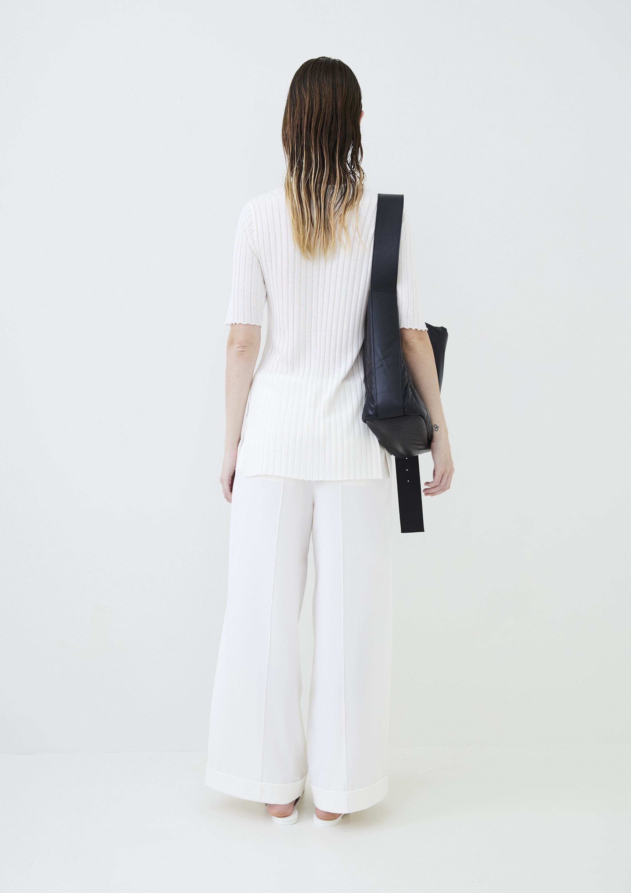 CALÇA GABARDINE COM 2 FIVELAS