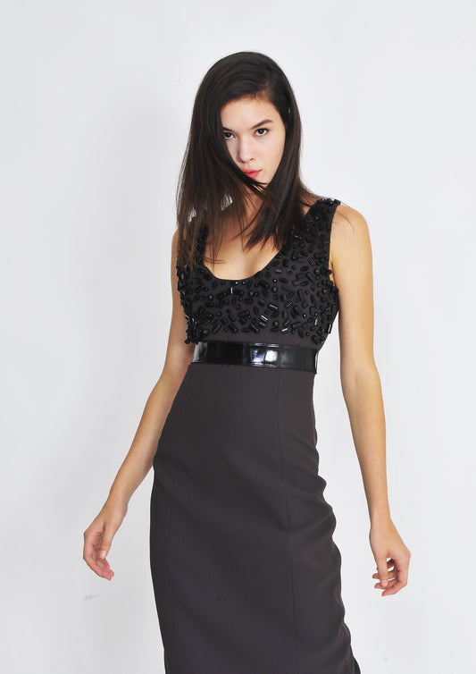 VESTIDO CURTO CREPE COM BORDADO