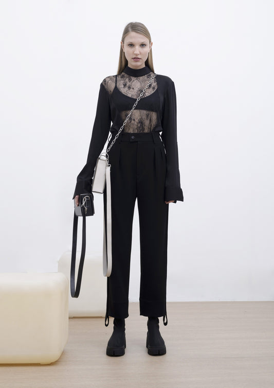 BLUSA GOLA PADRE RENDA E CREPE