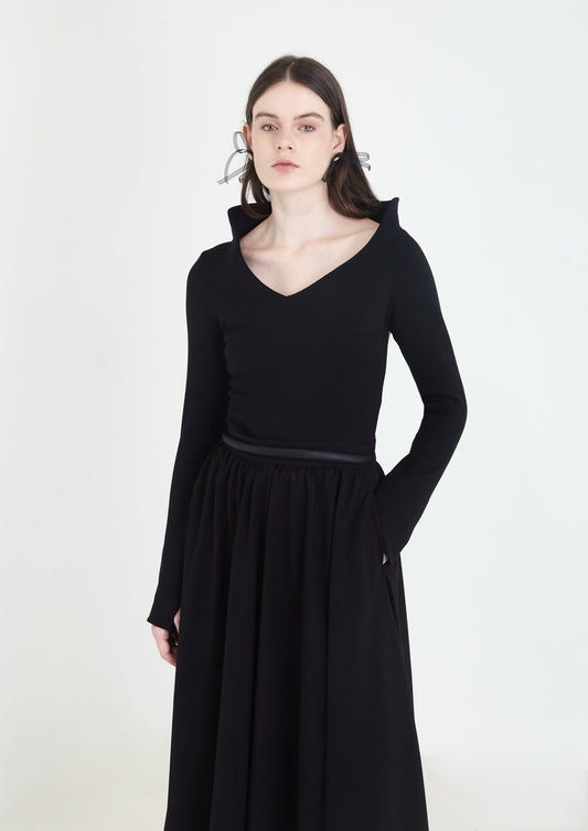 BLUSA GOLA ASSIMÉTRICA