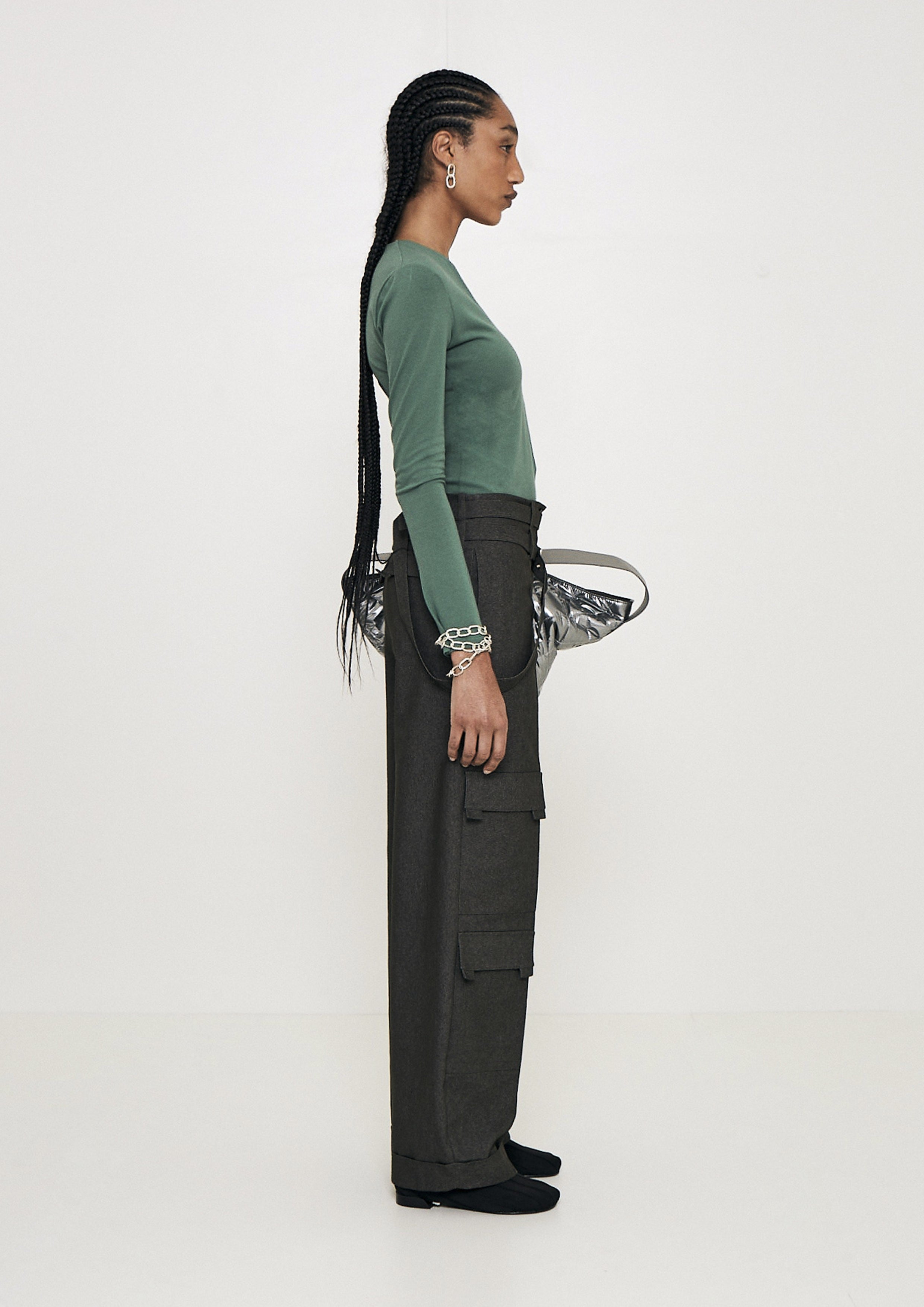 CALÇA CARGO EM JEANS