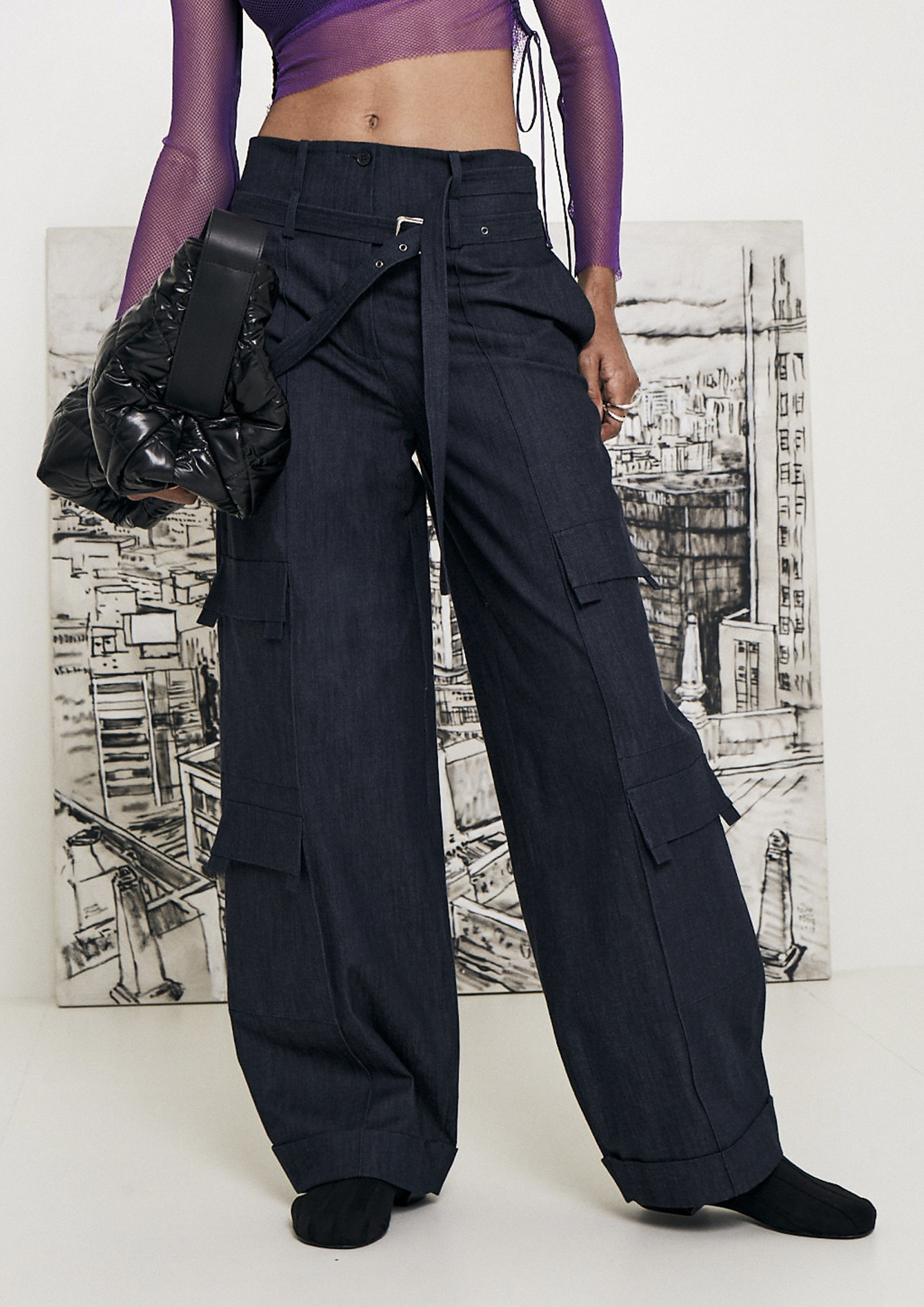 CALÇA CARGO EM JEANS