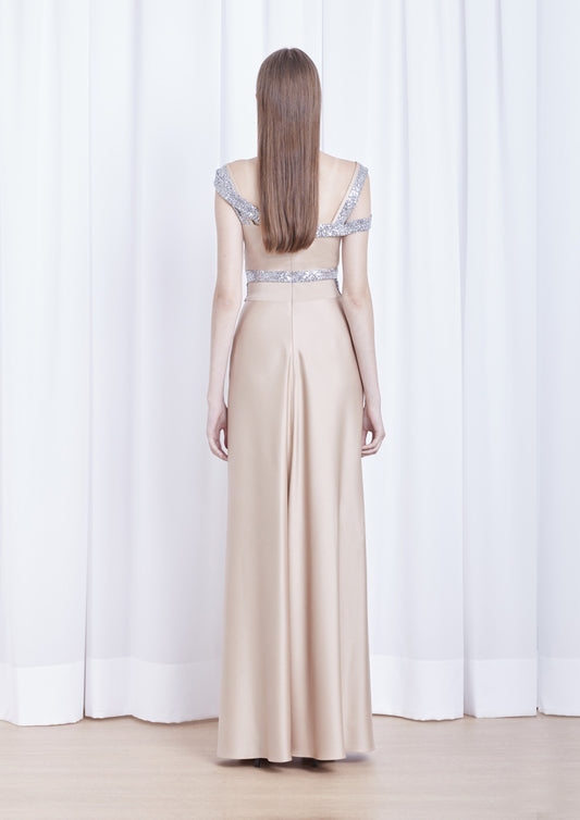VESTIDO COM FAIXA PRATA