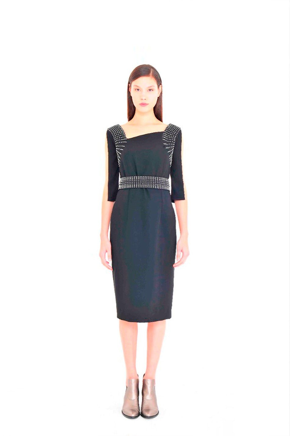 VESTIDO GEOMETRICO COM MANGAS E TAXAS