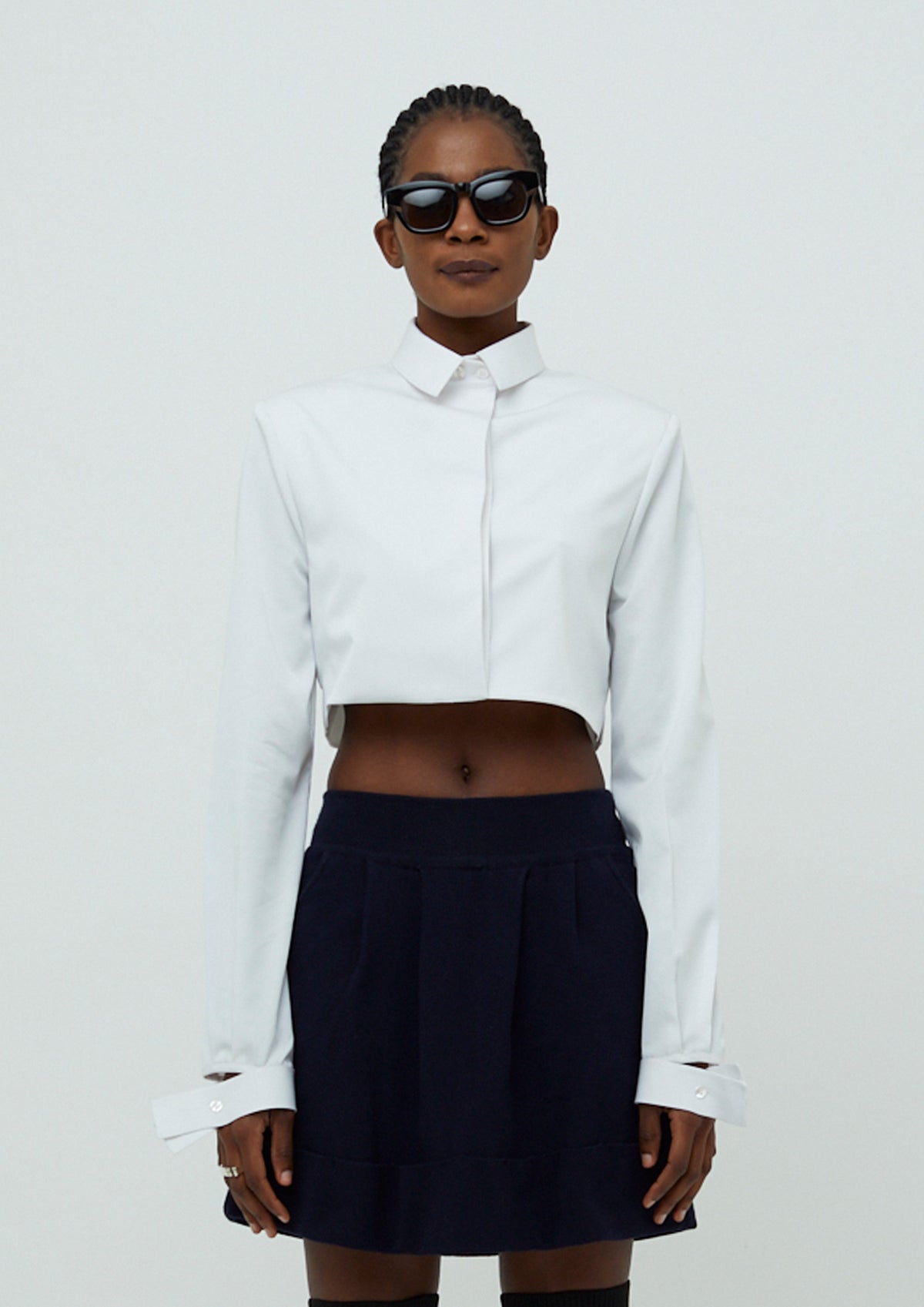 CAMISA CROPPED DE GABARDINE