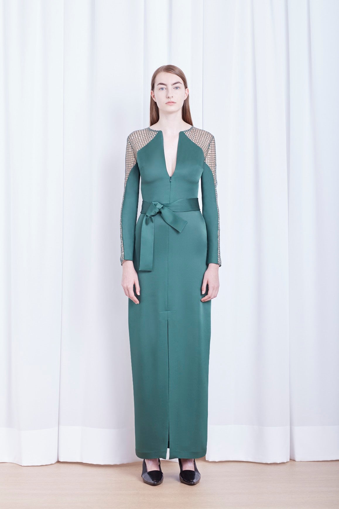VESTIDO LONGO CREPE E PAETÊ