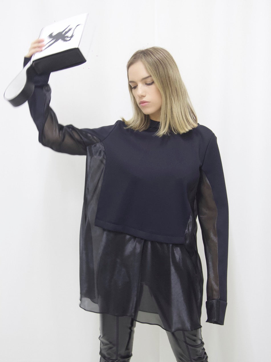 MOLETOM COM ORGANZA DE POLIAMIDA