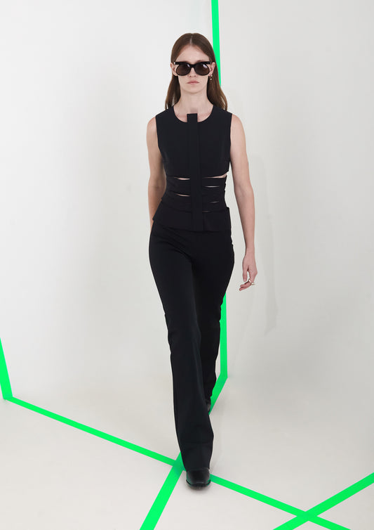 CALÇA FLARE CINTURA ALTA DE TK