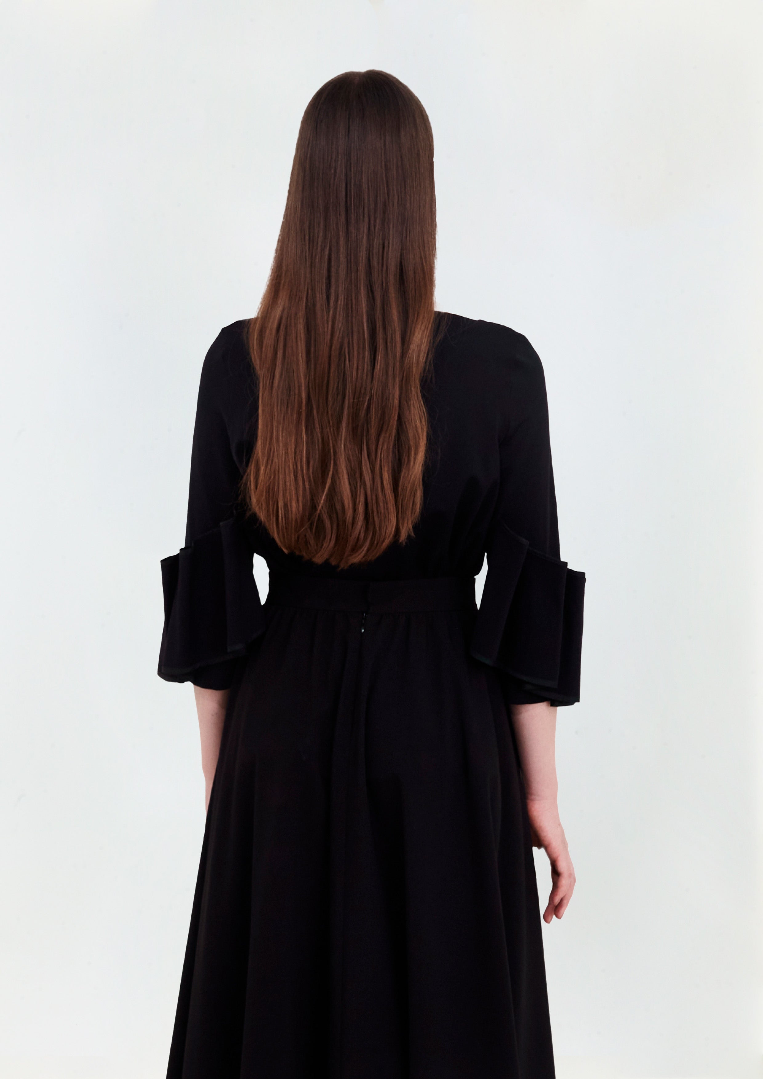 BLUSA MALHA COM DETALHES NAS MANGAS