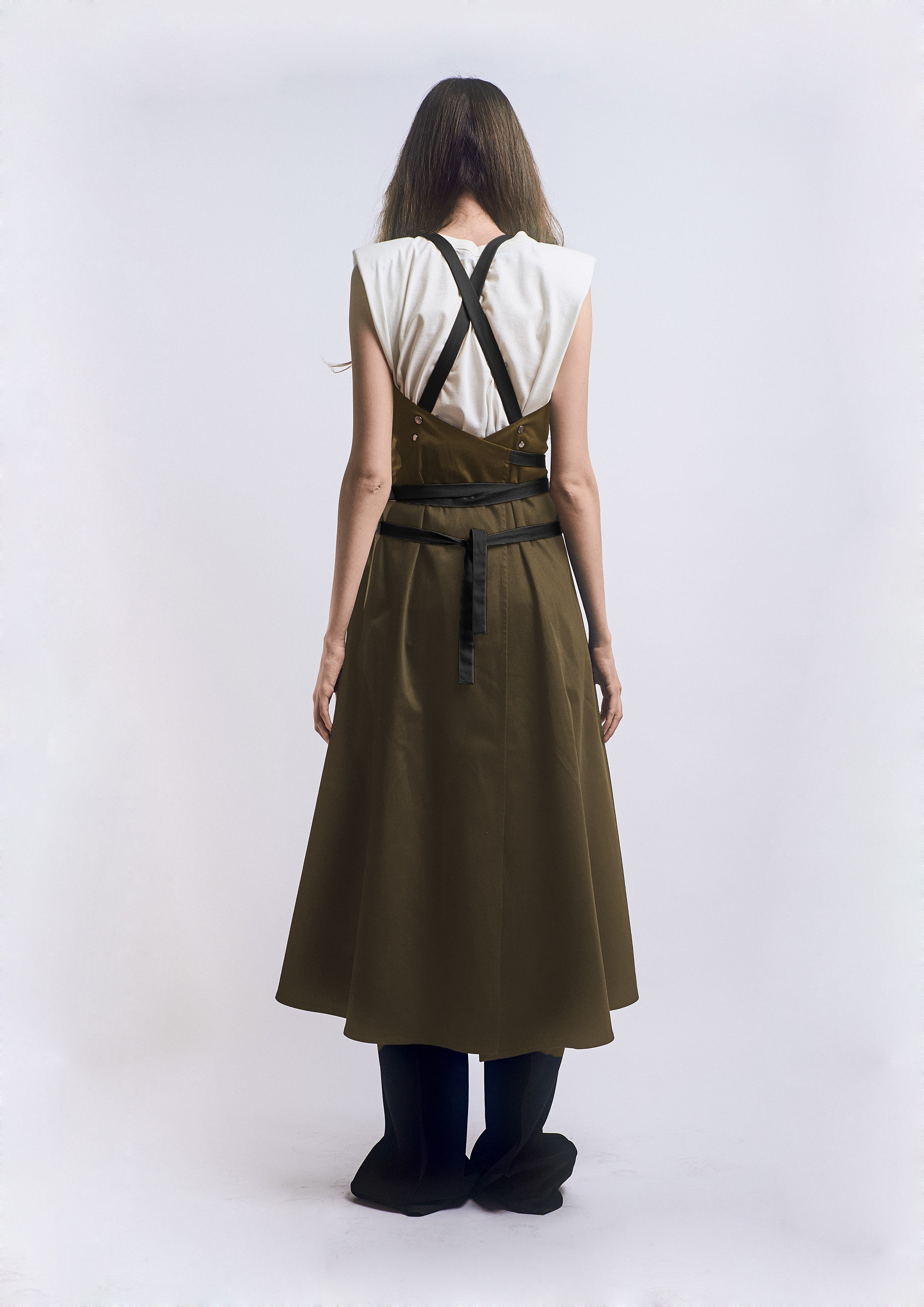 VESTIDO AVENTAL SARJA