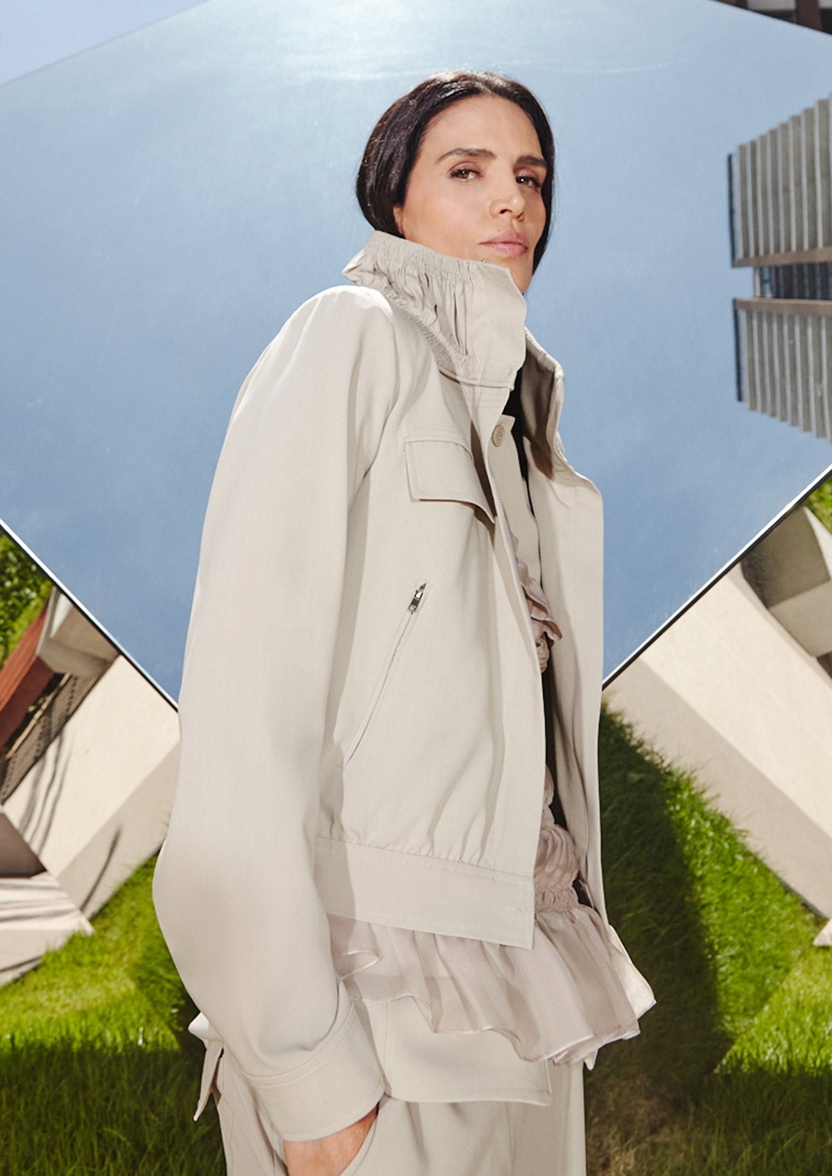 JAQUETA GOLA FRANZIDA CÁSSIA ÁVILA