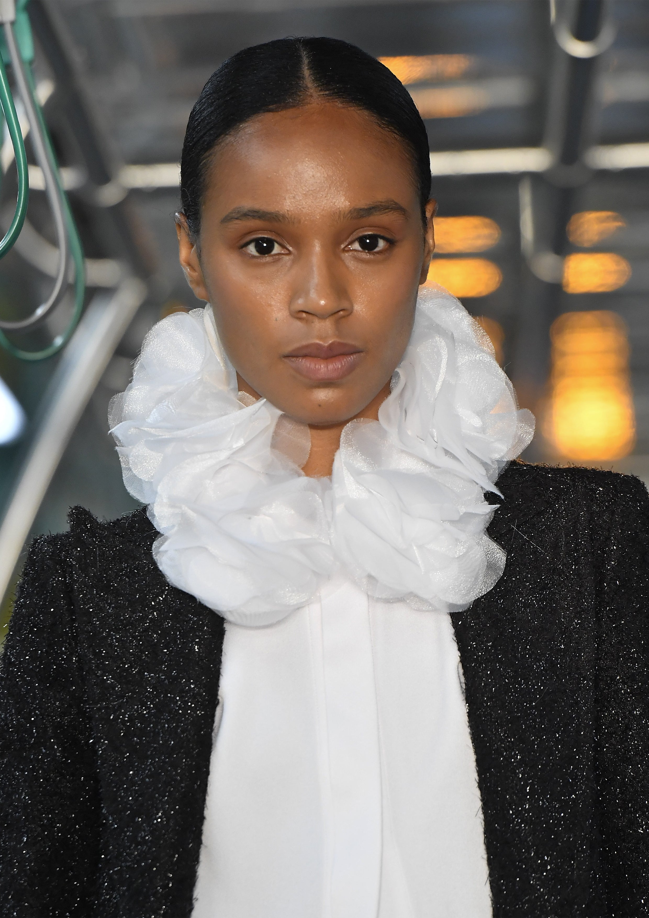 CAMISA COM GOLA ROSAS 3D