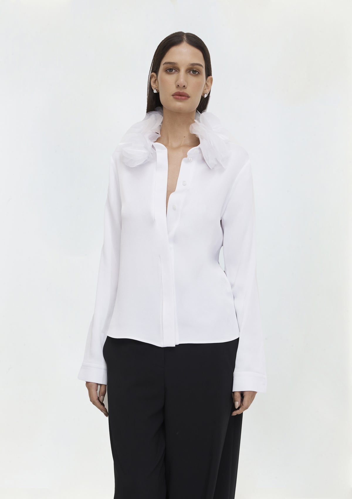 CAMISA COM GOLA ROSAS 3D