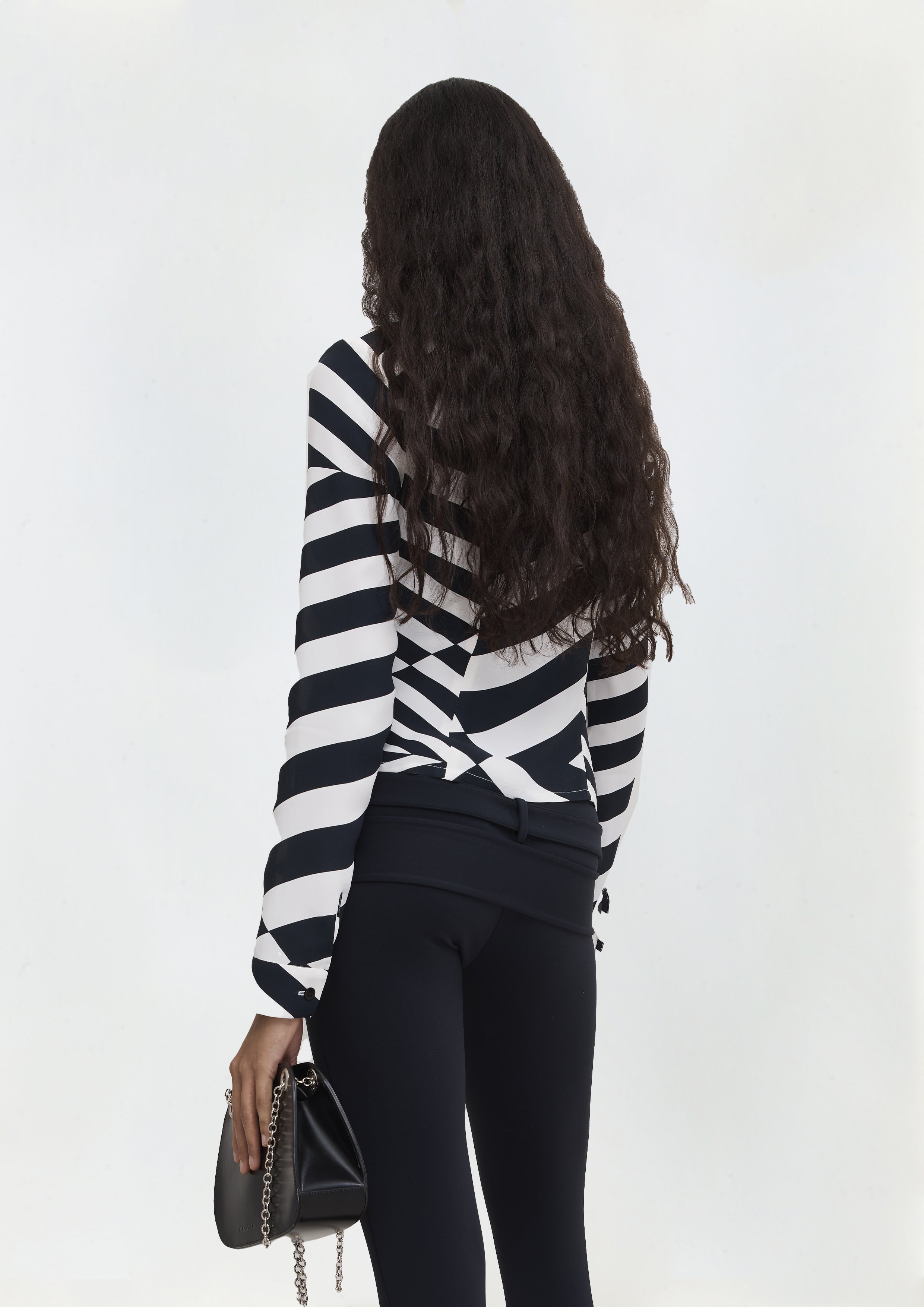 CAMISA JUSTA LISTRAS OP ART