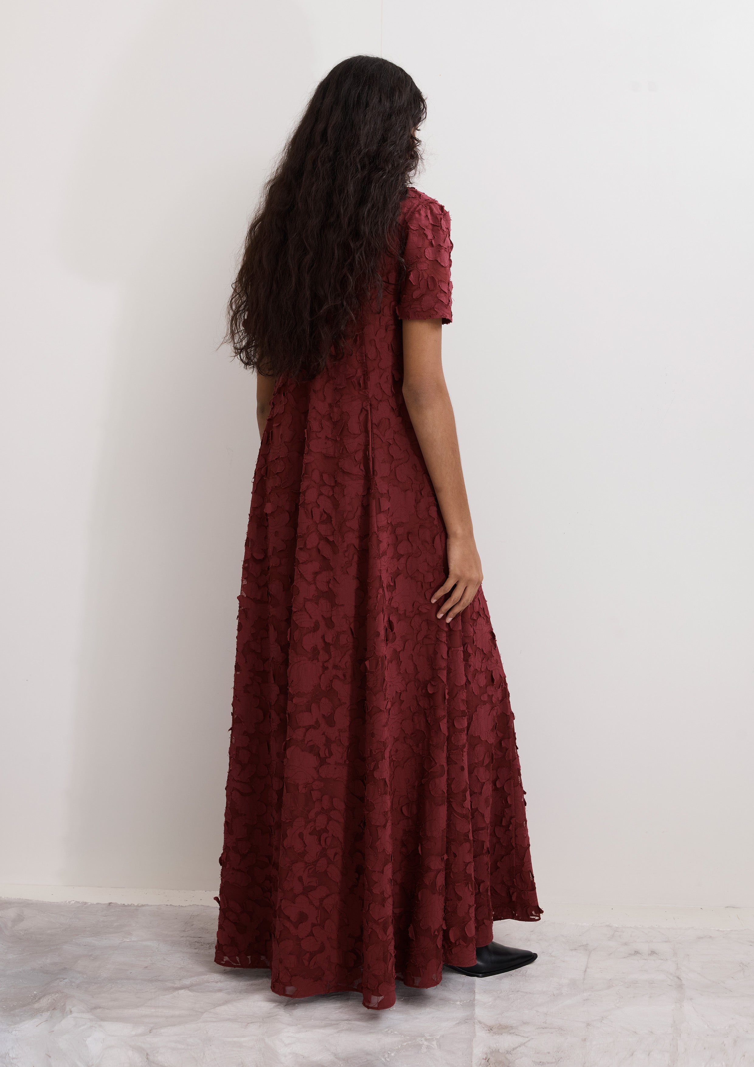 VESTIDO LINHA A COM MANGA CURTA