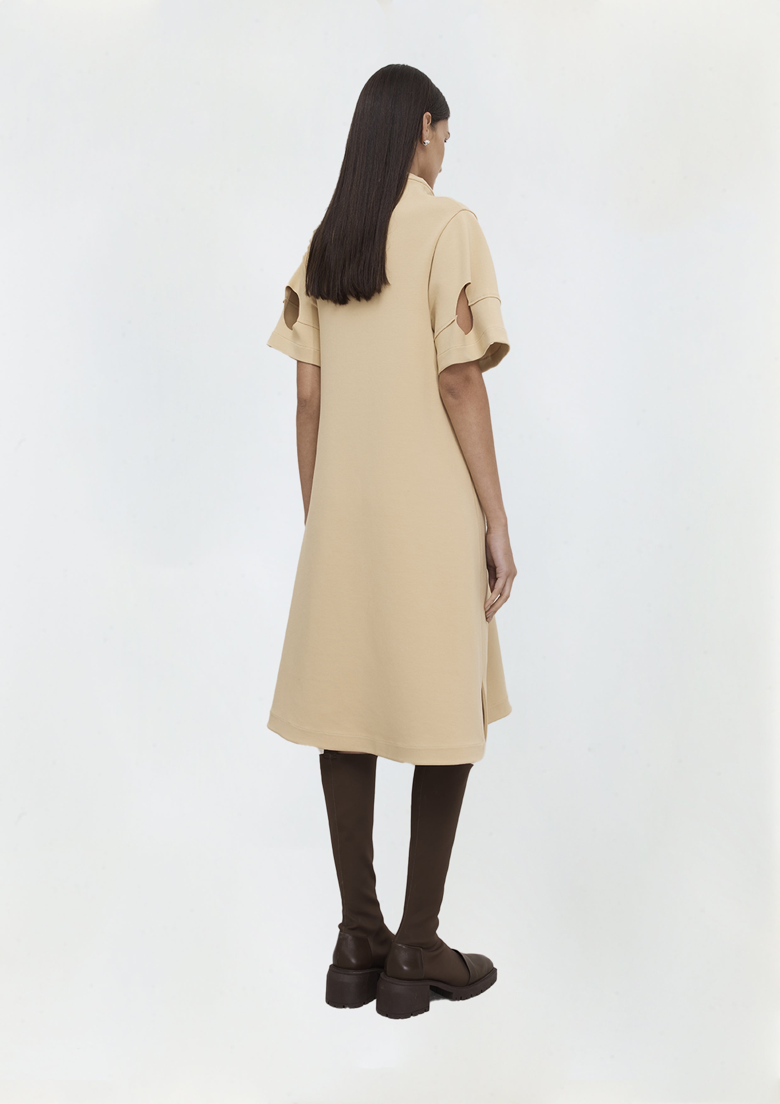 VESTIDO LINHA A COM GOLA