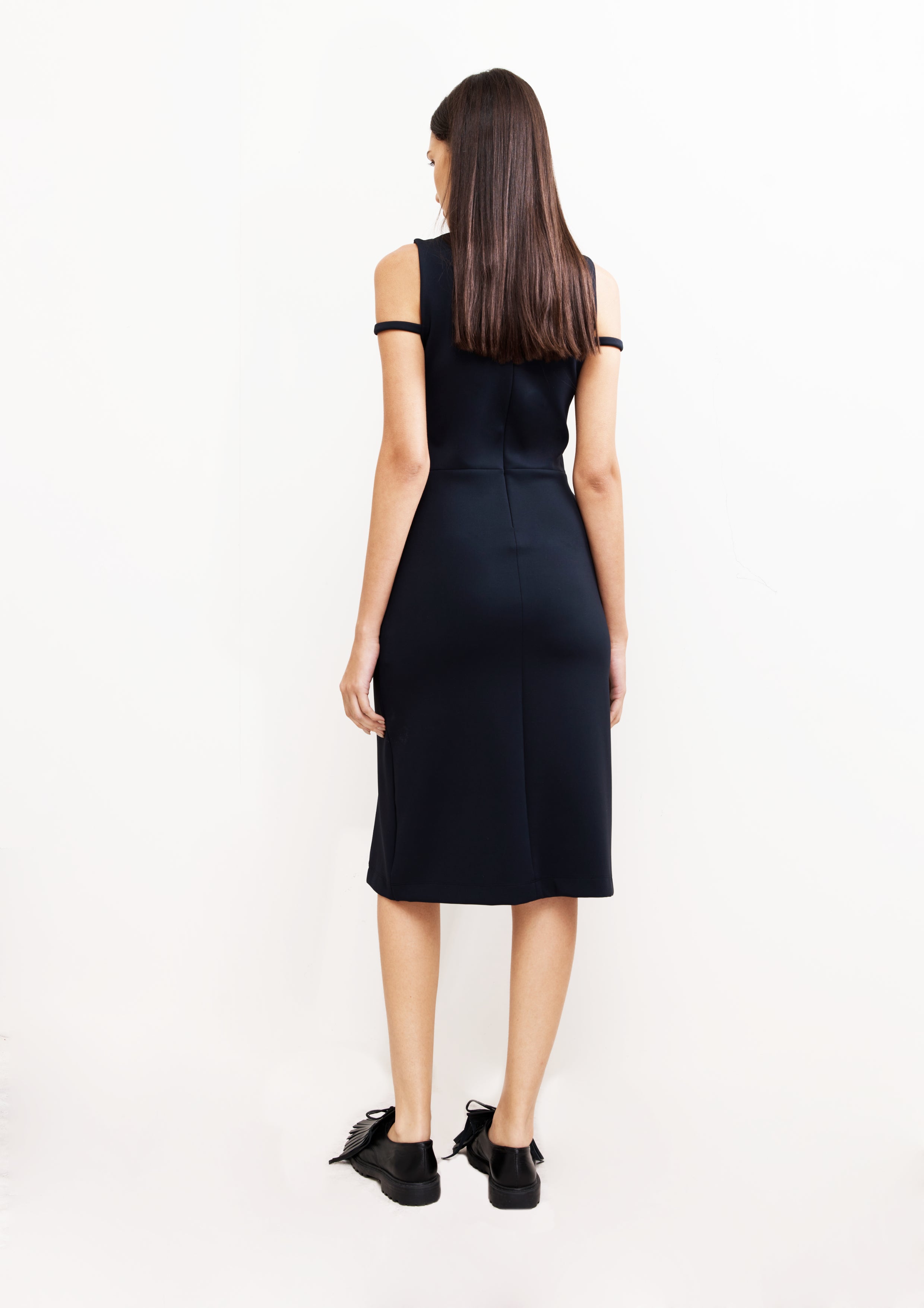 VESTIDO DECOTE V