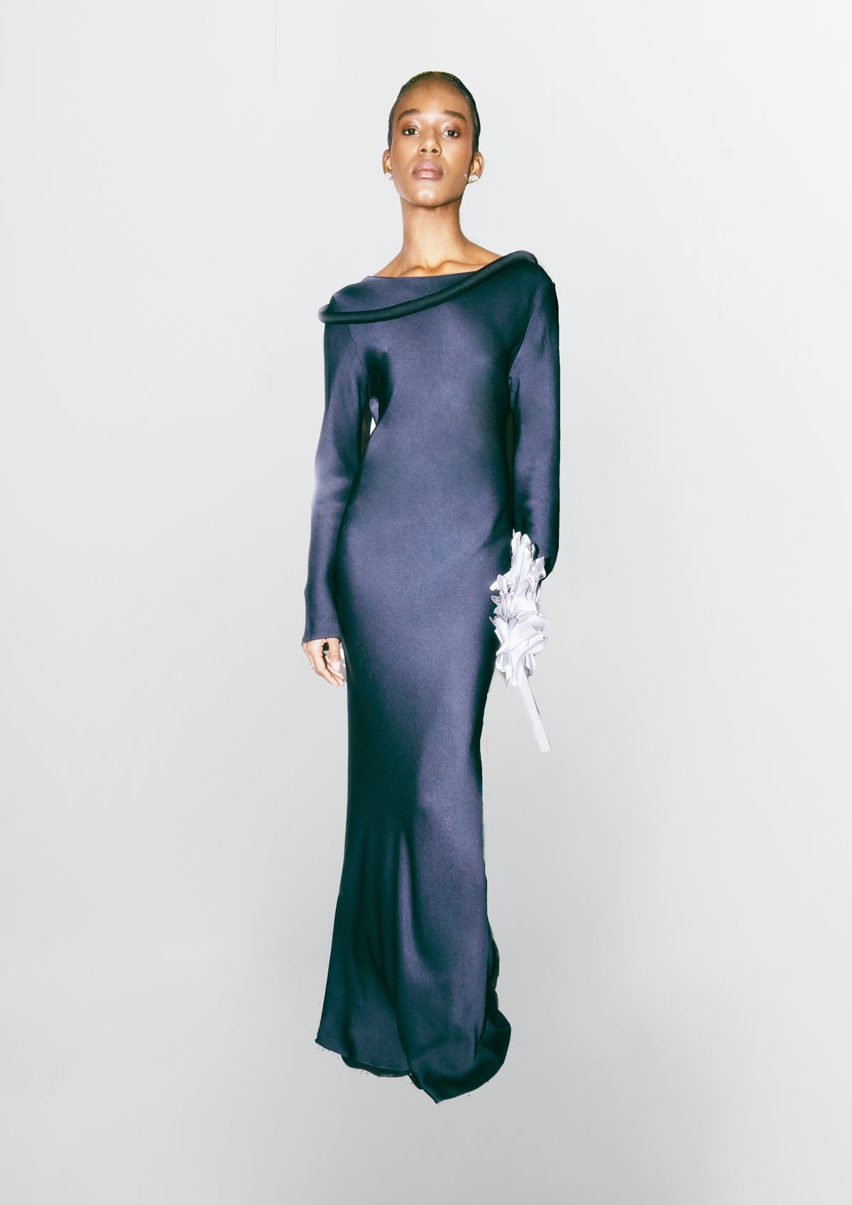 VESTIDO NO VIÉS DECOTE NAS COSTAS