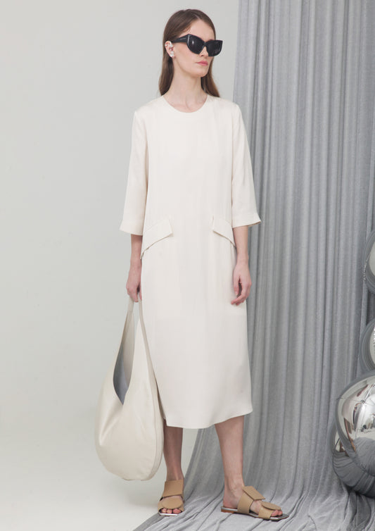 VESTIDO AMPLO DE MANGA CURTA