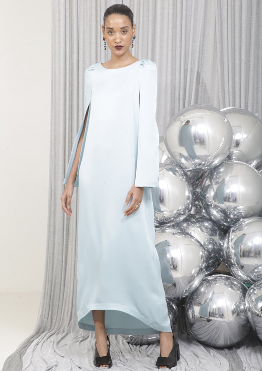 VESTIDO COQUETEL COM MANGAS FENDIDAS