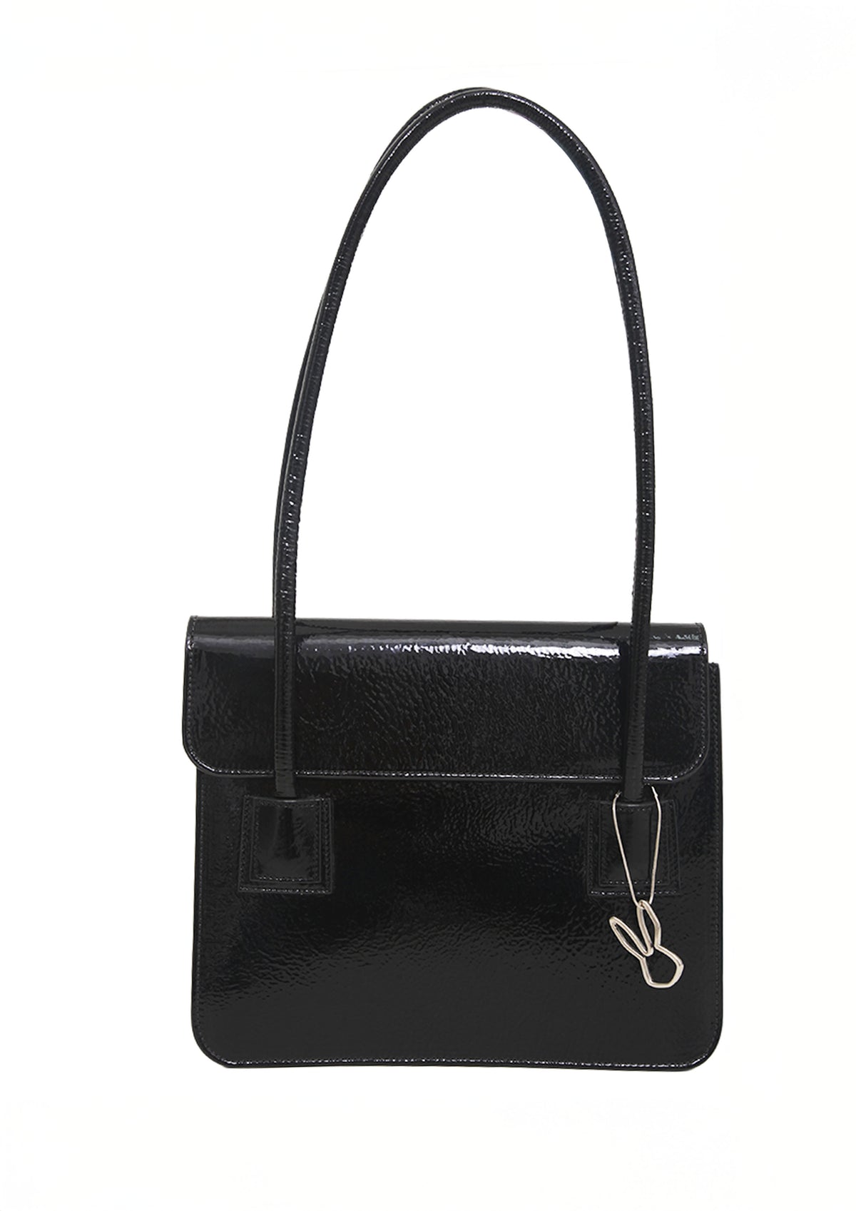BOLSA DE FOLE COM ABA COURO VERNIZ