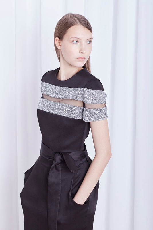 BLUSA DE PAETÊ COM TULE