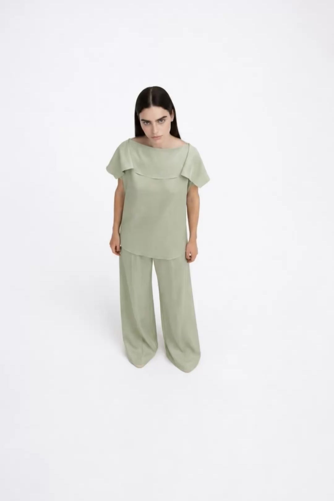 BLUSA MINIVESTE GOLA AMPLA