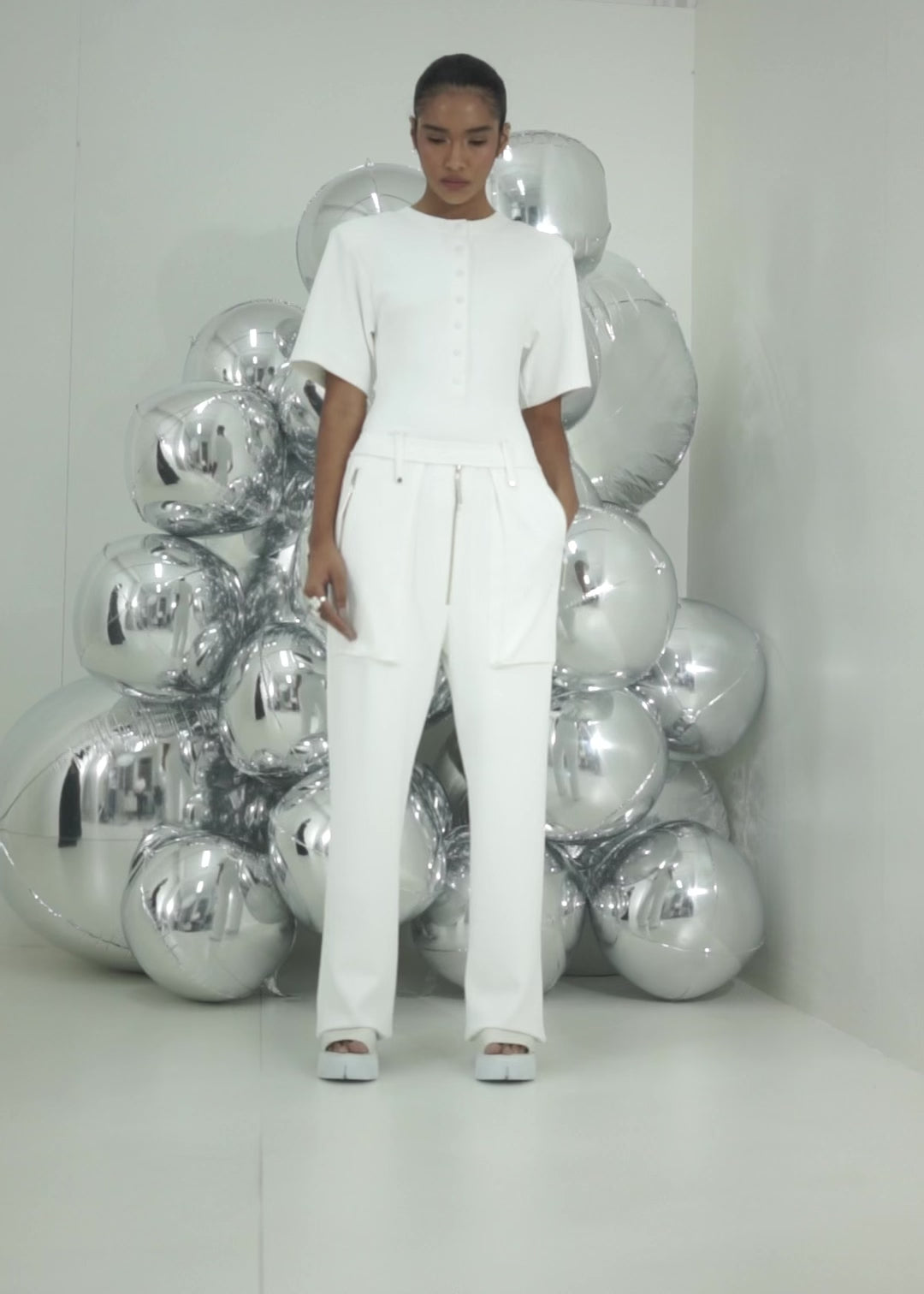 CALÇA COM 3 ZÍPERES