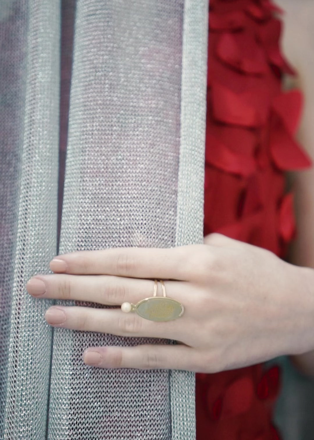 VESTIDO COQUETEL COM ZÍPER FRONTAL