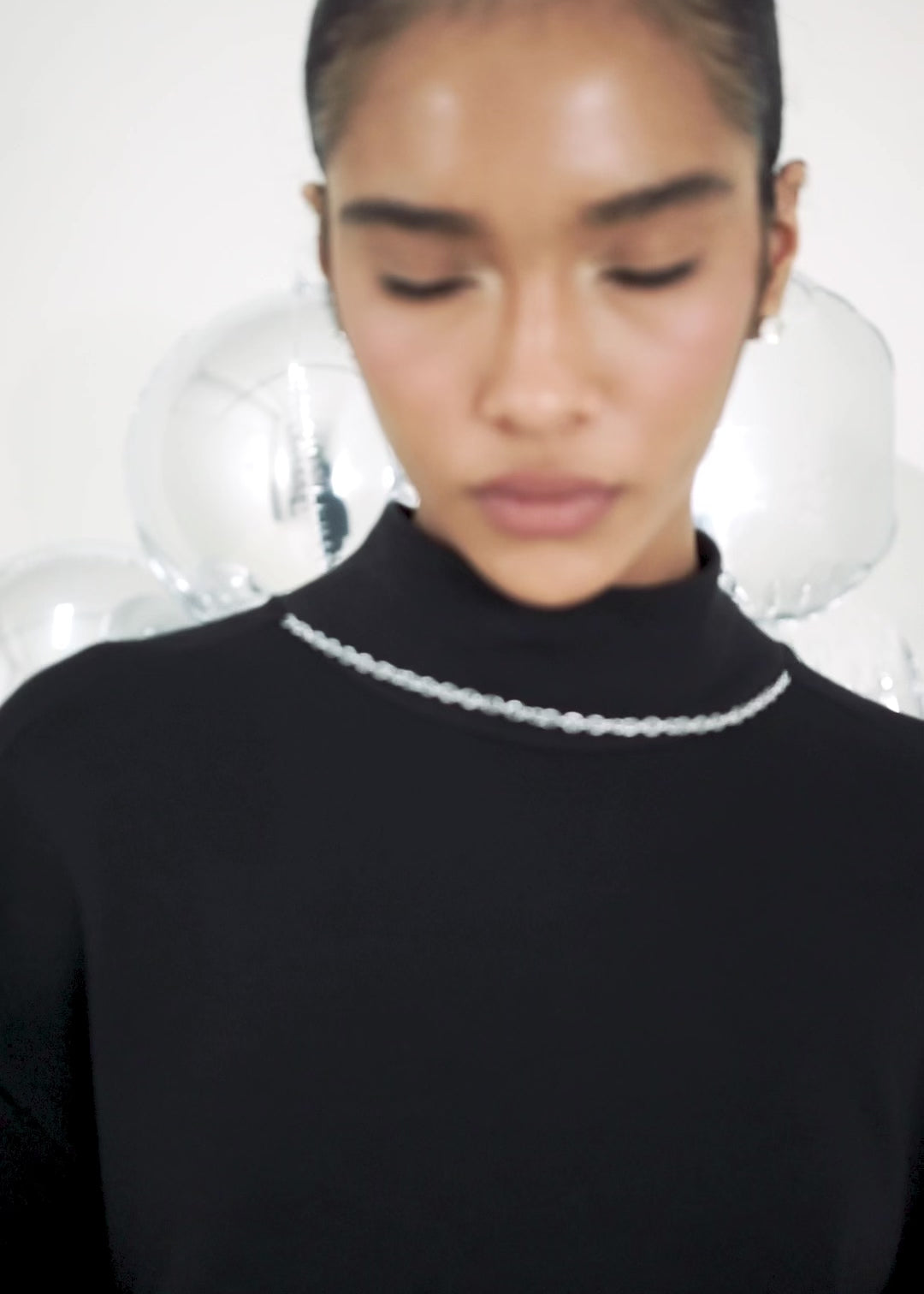 CAMISETA OVERSIZED COM CORRENTE