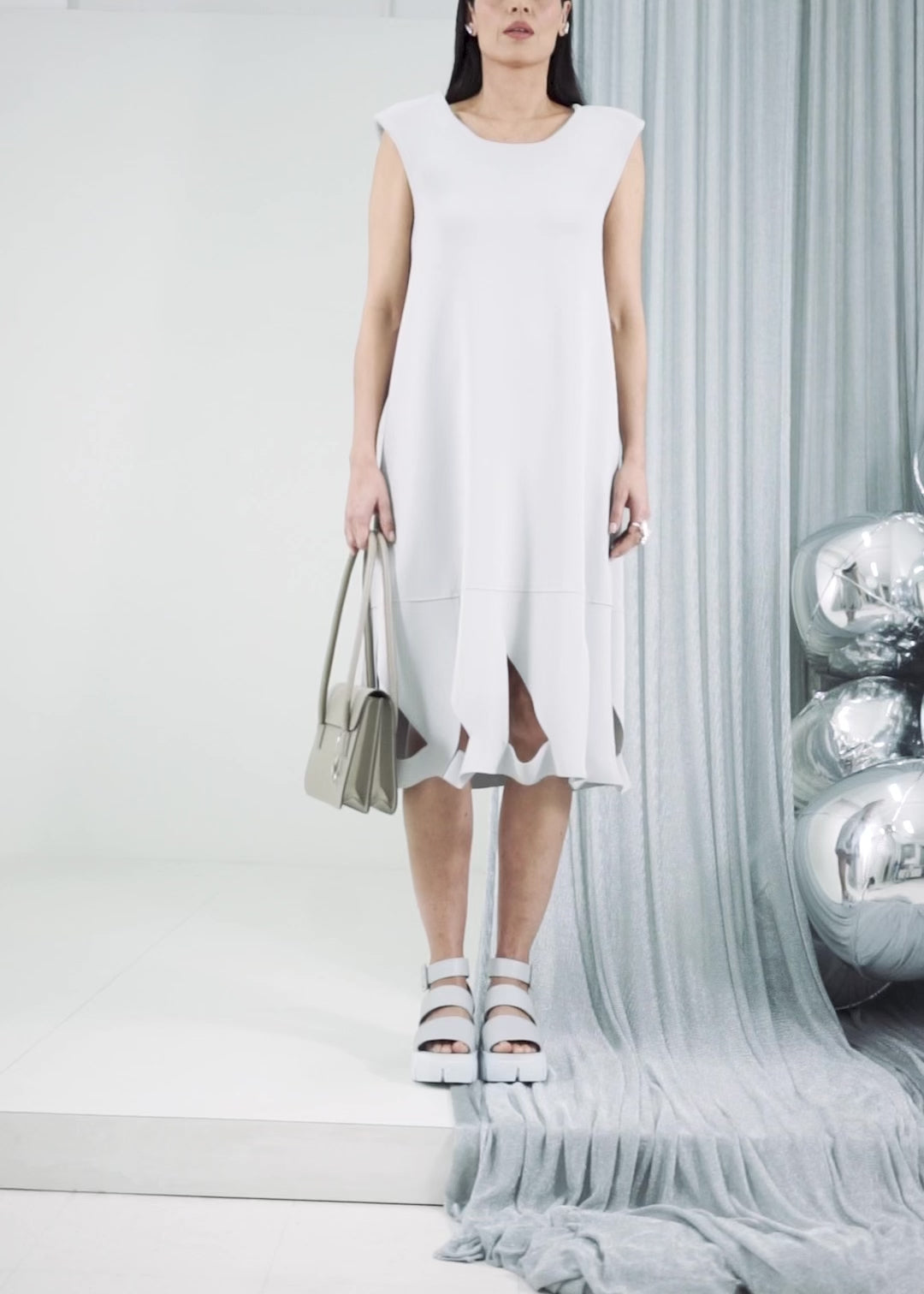 VESTIDO VAZADO TRIÂNGULOS