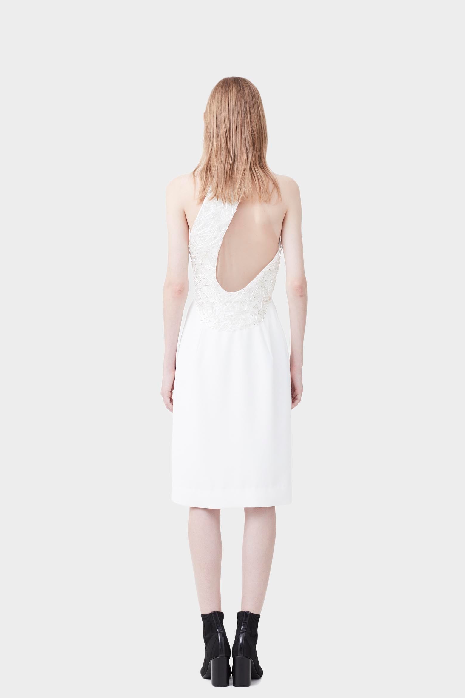 VESTIDO CURTO BORDADOS CANUTILHOS