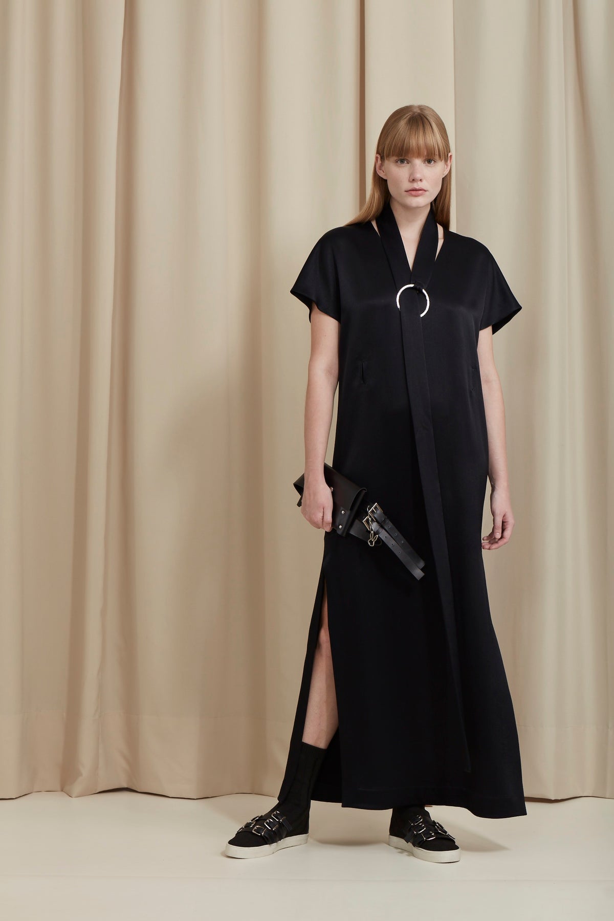 VESTIDO LONGO FAIXA NA CINTURA