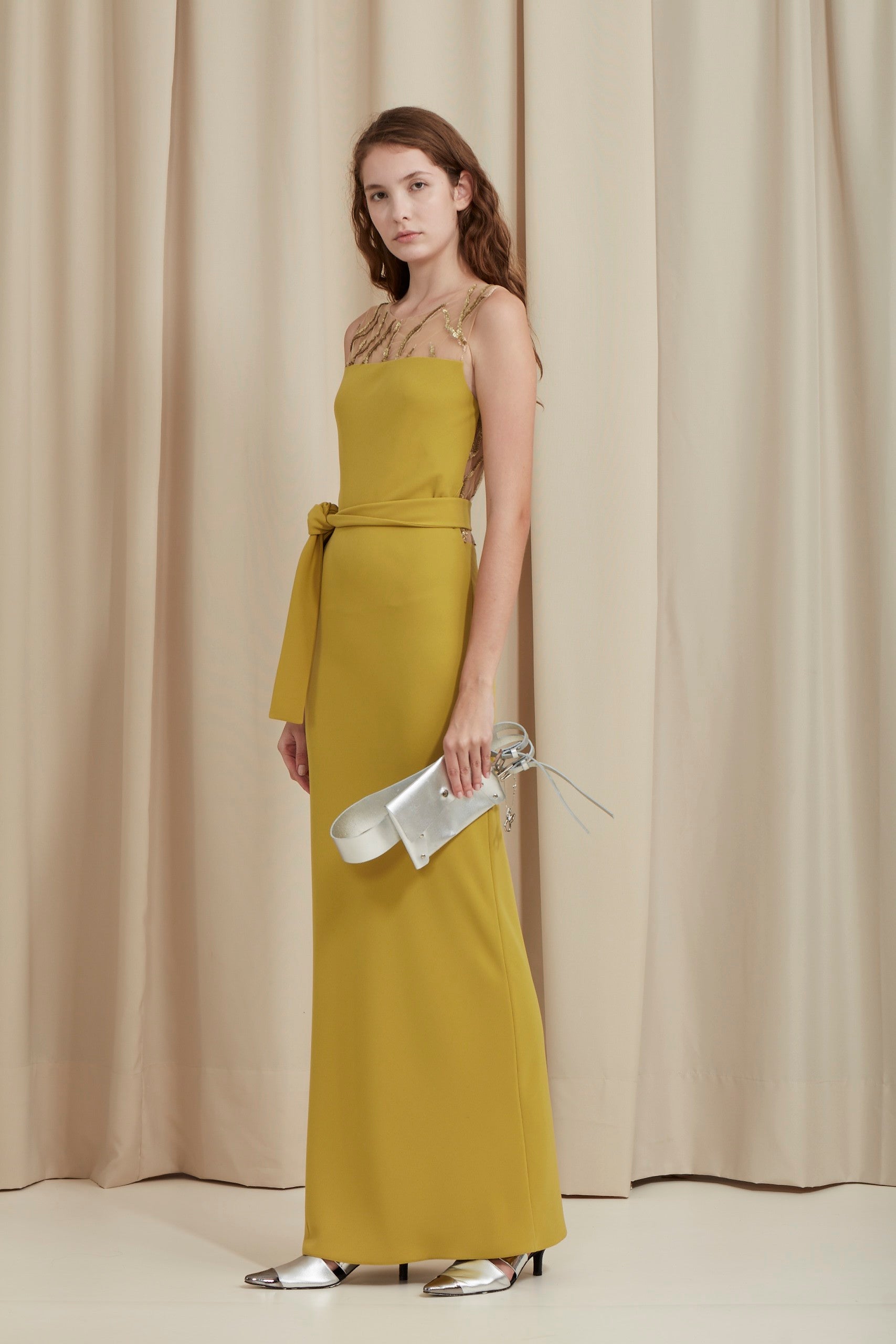 VESTIDO VIÉS TULE BORDADO