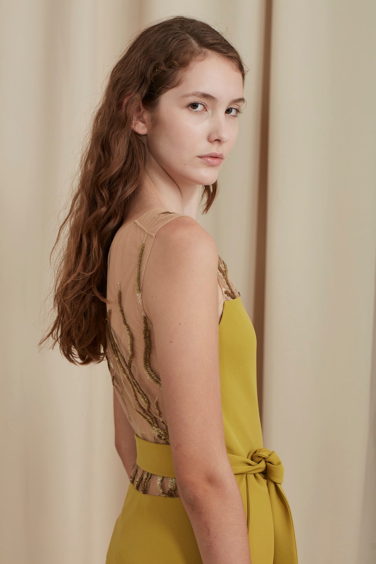 VESTIDO VIÉS TULE BORDADO